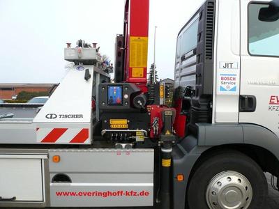 -15,5t Gesamtgewicht - 4,5t Zuladung - 3,0t Abschlepp Brille -10,0mt Kran (10,7 mtr. Länge) - 6,5t Seilwinde