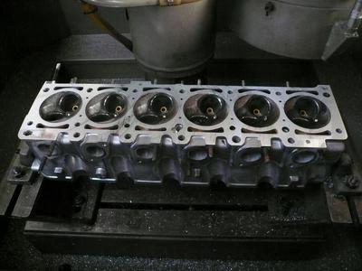 Zylinderkopfbearbeitung