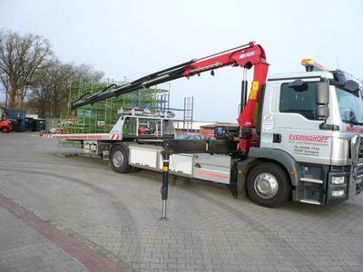 -15,5t Gesamtgewicht - 4,5t Zuladung - 3,0t Abschlepp Brille -10,0mt Kran (10,7 mtr. Länge) - 6,5t Seilwinde