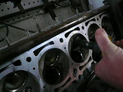 Zylinderkopfbearbeitung